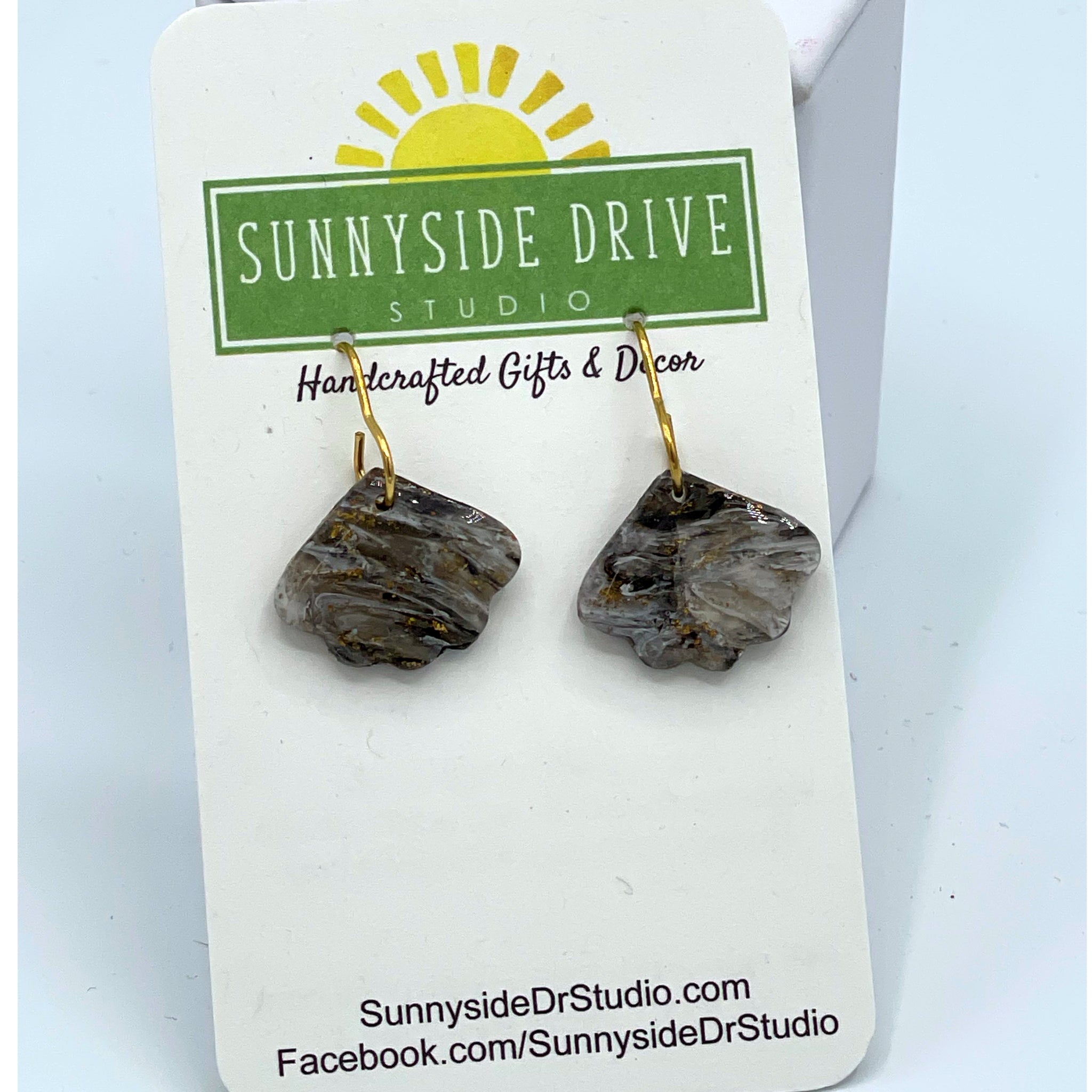 Marbled Scallop Dangle Clay Earrings